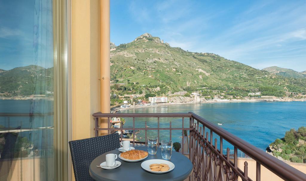 Taonasi Mazzaro Apartments ตาออร์มินา ห้อง รูปภาพ